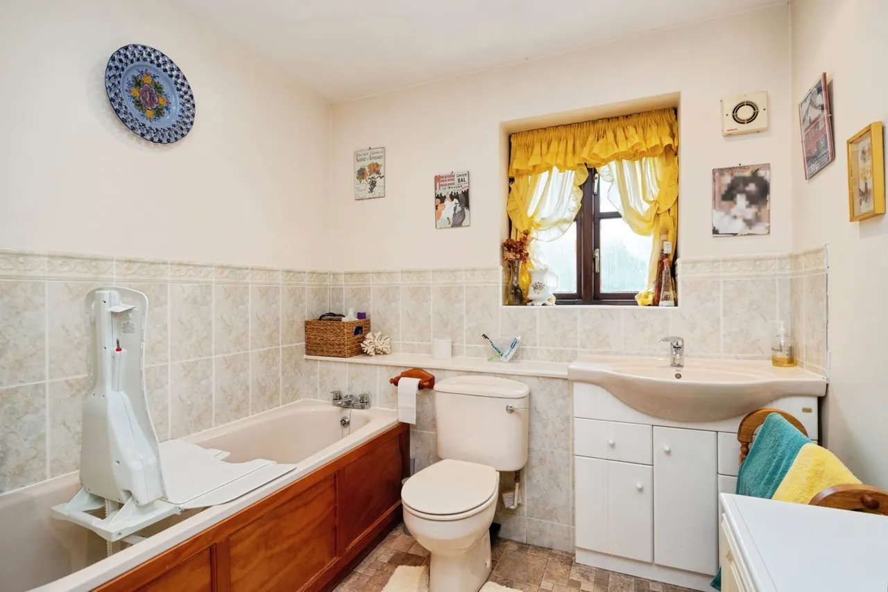 George Hill, Robertsbridge, TN32, photo 14