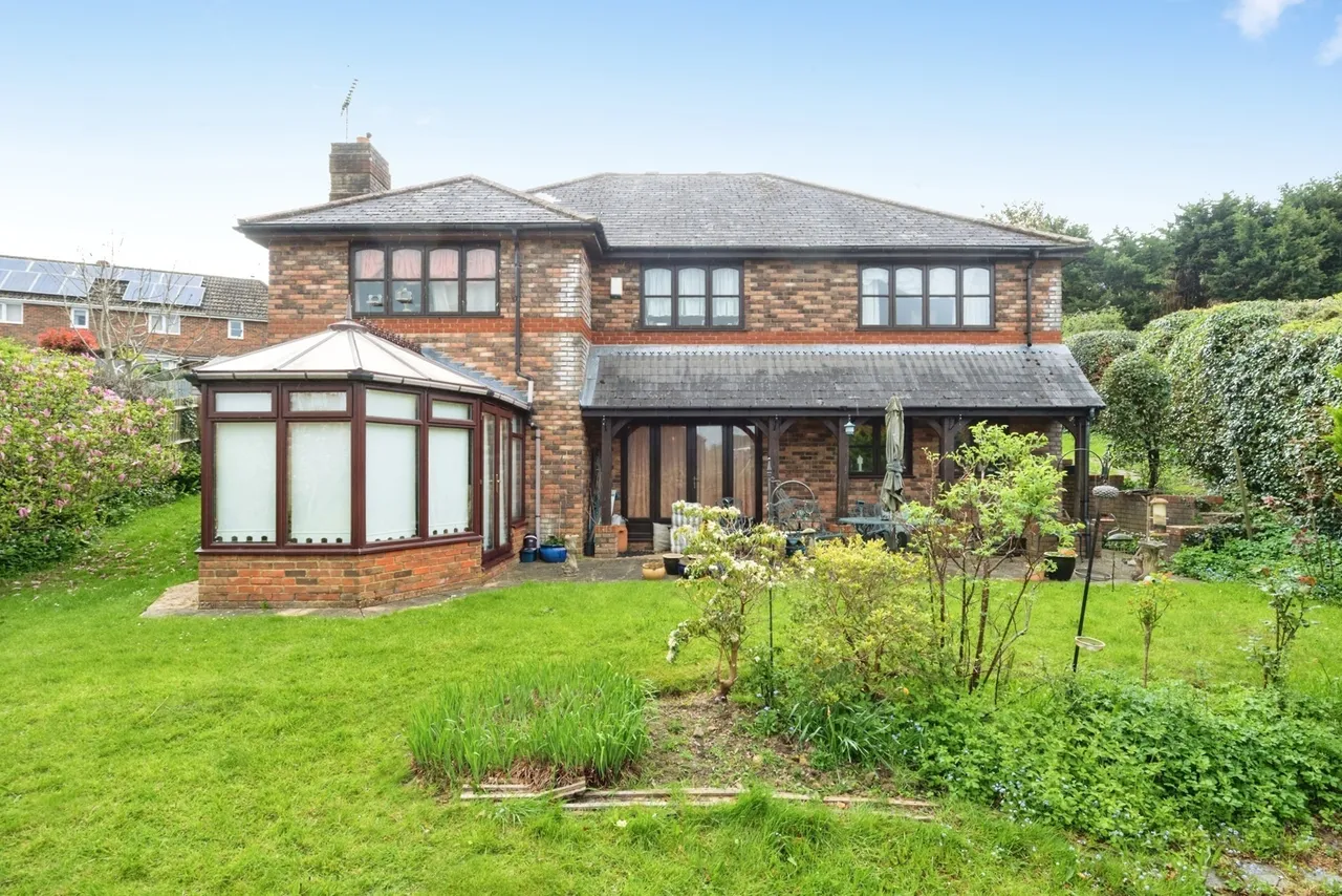 4 bed house for sale, George Hill, Robertsbridge, TN32