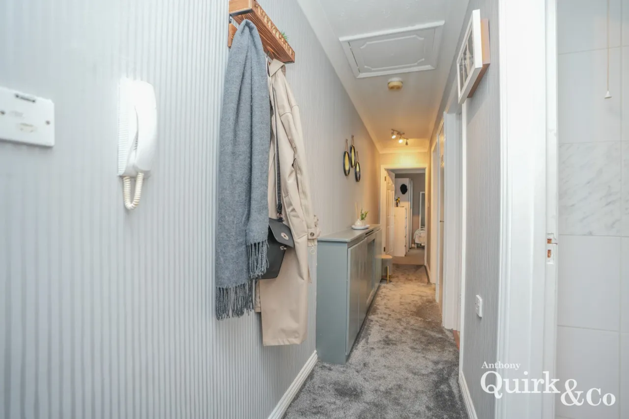 Elsinor Avenue, Canvey Island, SS8, photo 5