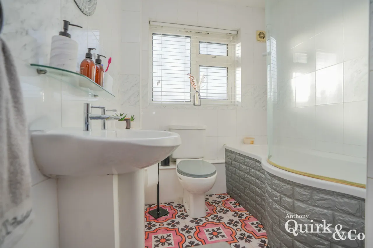 Elsinor Avenue, Canvey Island, SS8, photo 4