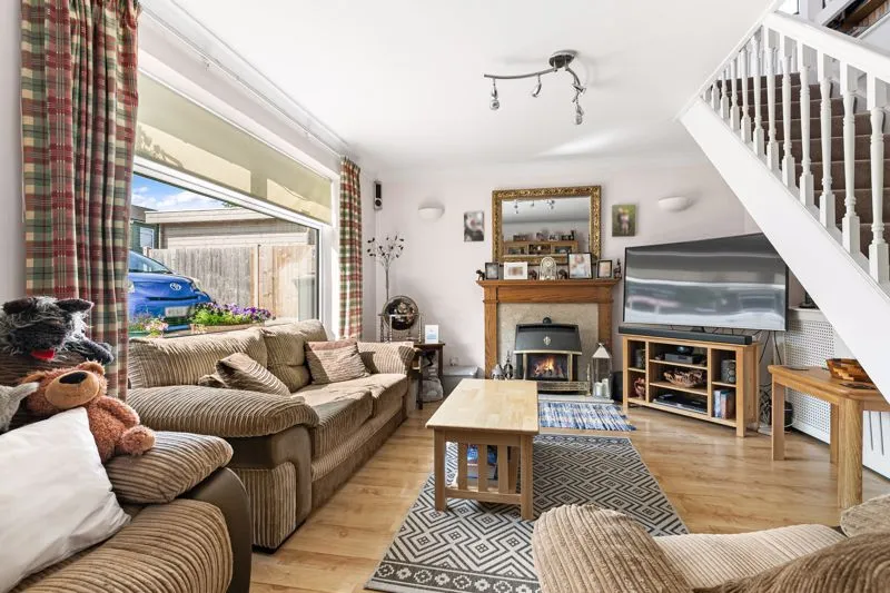 High Tree Close, Row Town KT15 1BT, photo 7
