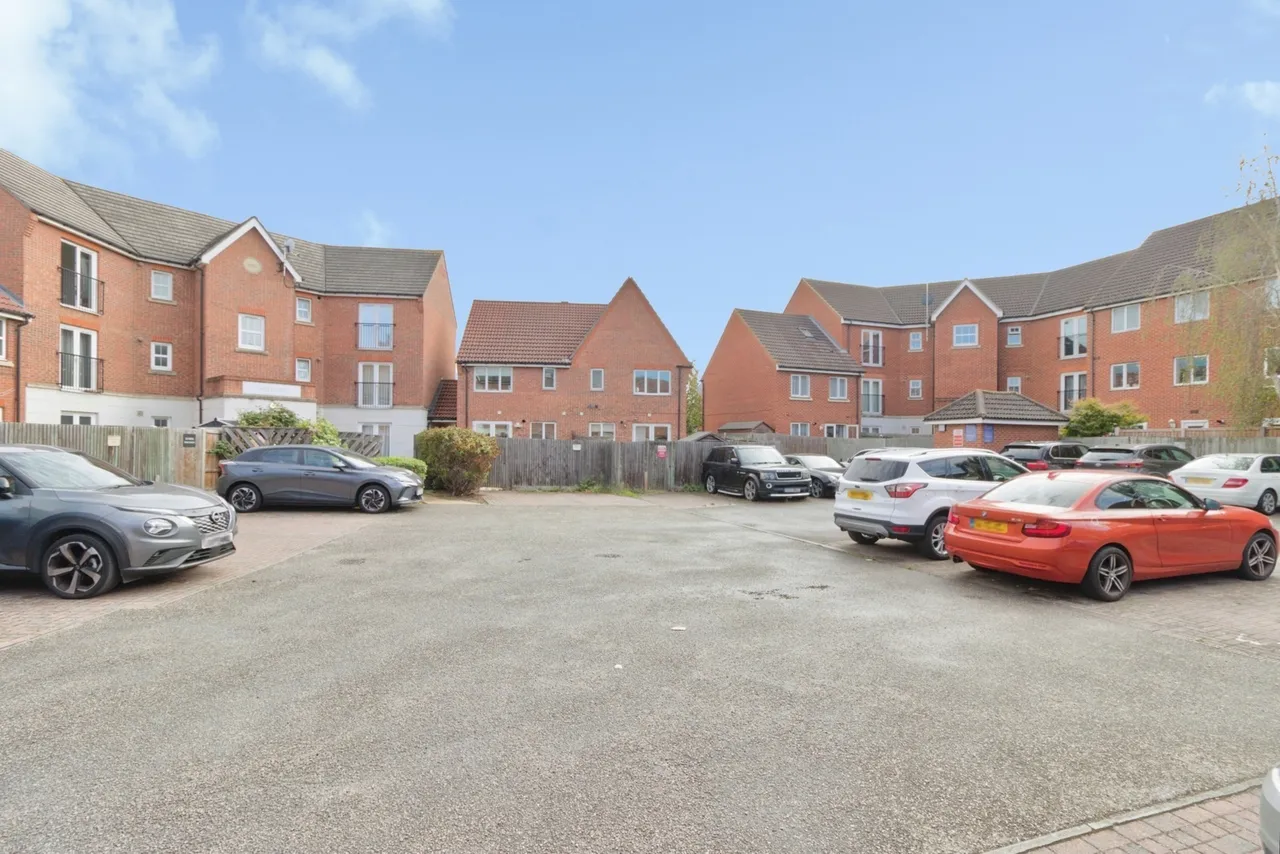 Allenby Road, London, SE28, photo 22
