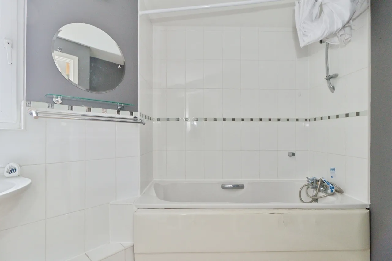 Allenby Road, London, SE28, photo 19