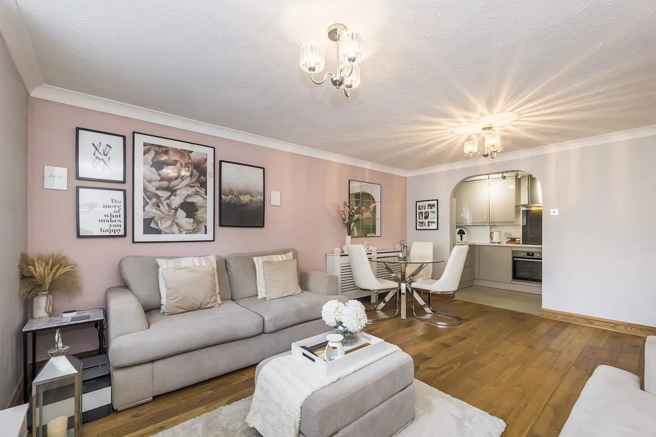 London Road, Greenhithe, photo 9