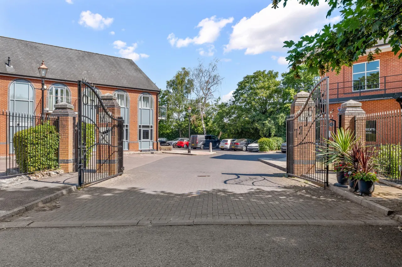 Marsh Lane, Solihull, B92, photo 18