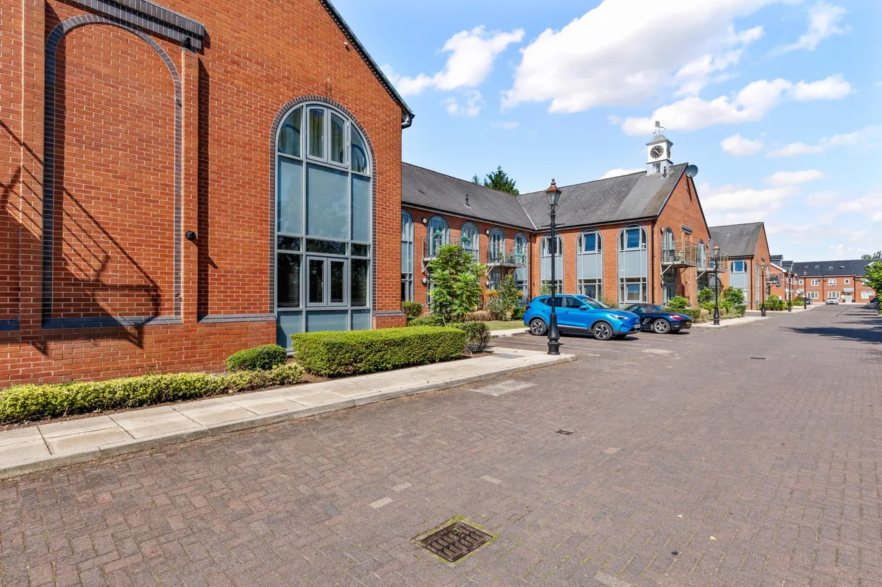 Marsh Lane, Solihull, B92, photo 16