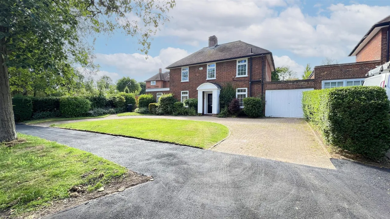 4 bed house to rent, Valley Road, Welwyn Garden City, AL8