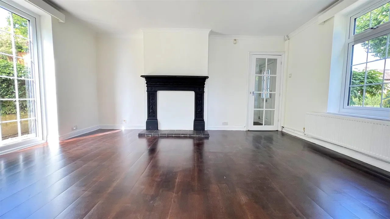 Valley Road, Welwyn Garden City, AL8, photo 5