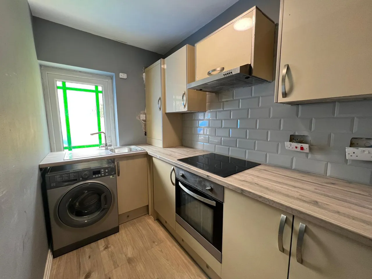 2 bed property to rent, Norfolk Road, Ilford, IG3