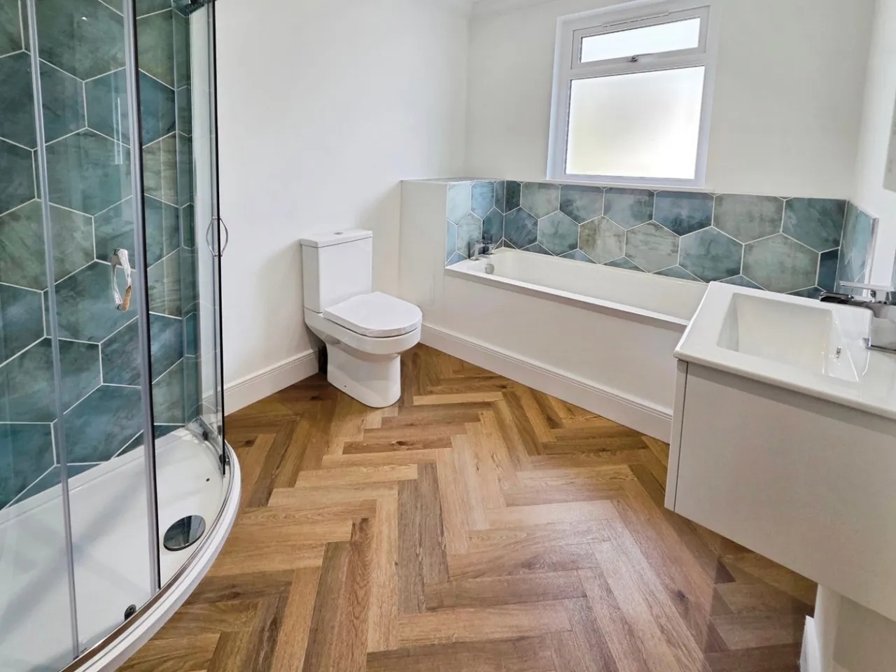 New Road, Tondu, CF32, photo 19