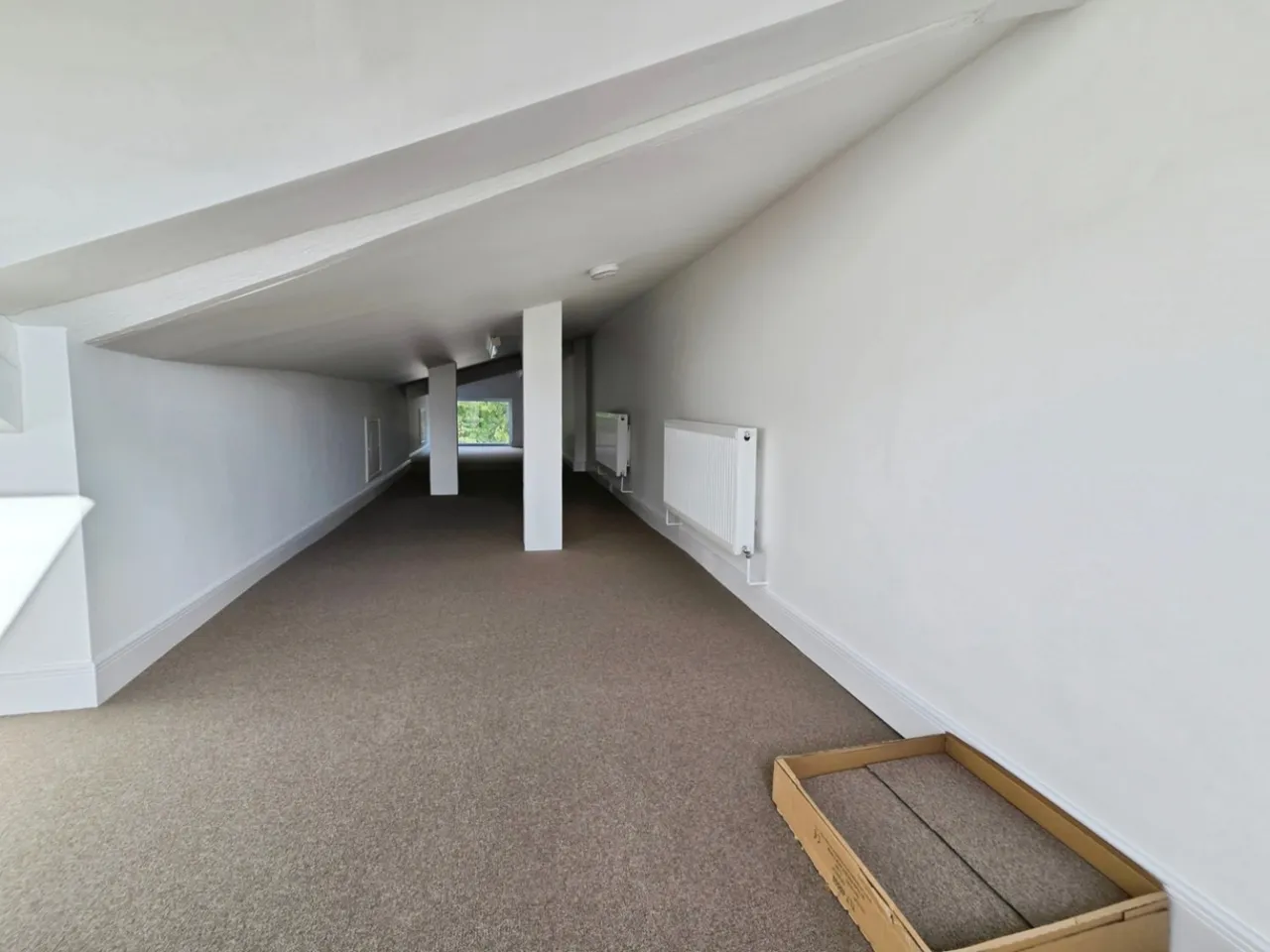 New Road, Tondu, CF32, photo 21