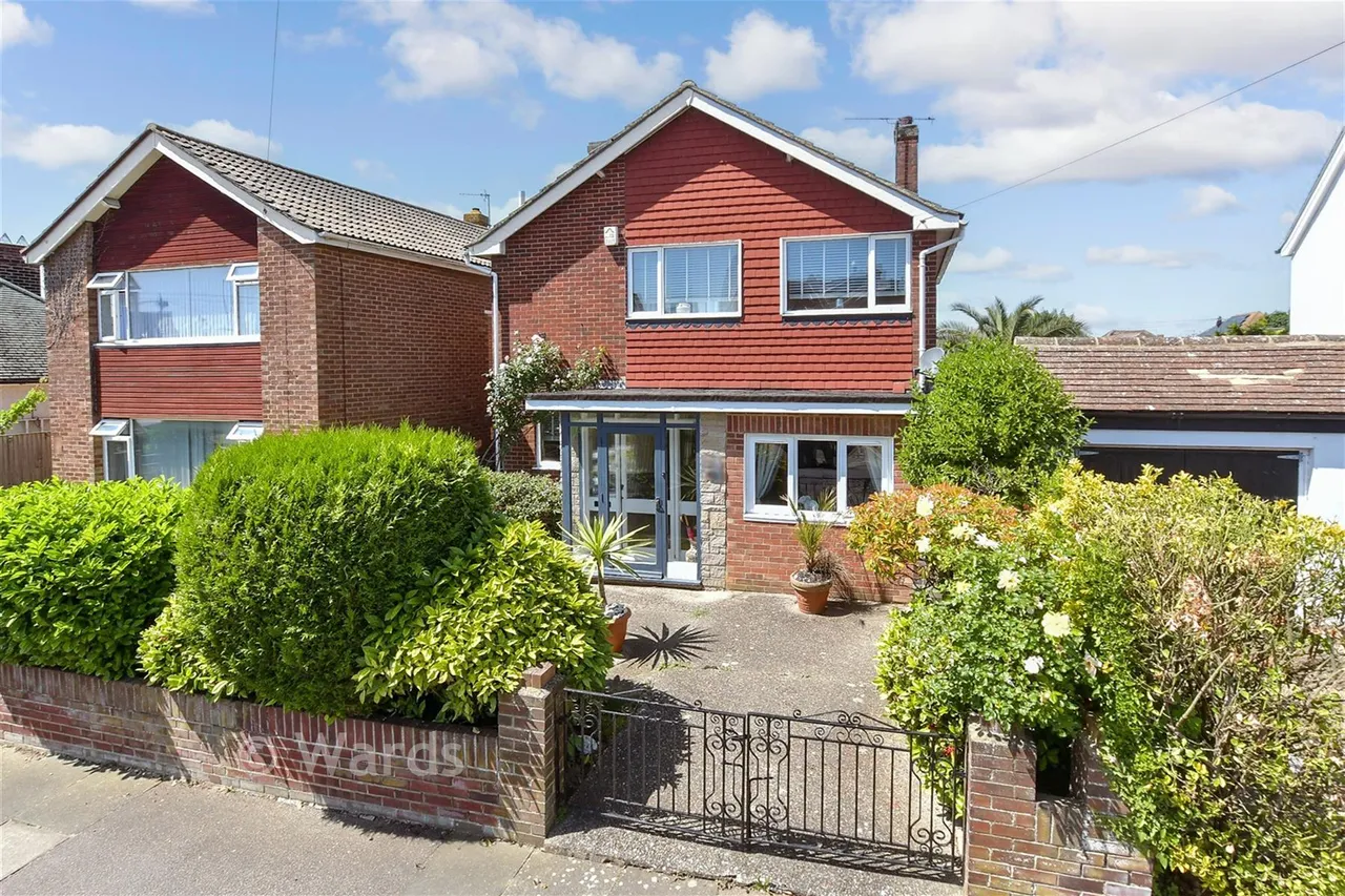3 bed house for sale, Selsea Avenue, Herne Bay, CT6