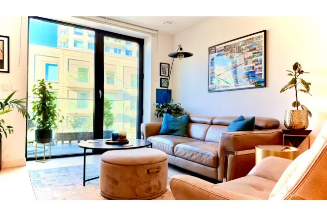 42 Royal Crest Avenue, London, photo 5
