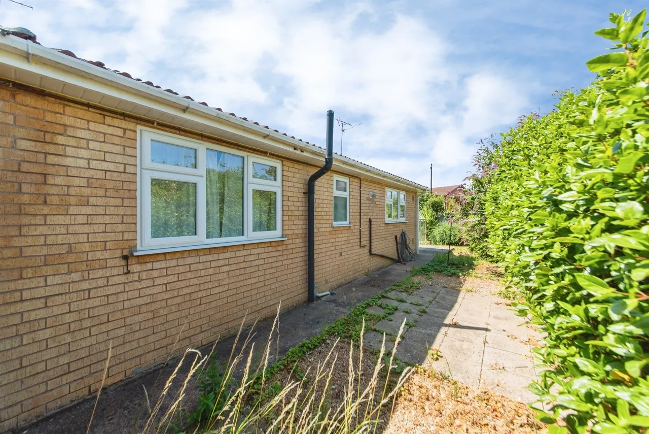 Saxon Close, Spalding, PE12, photo 12