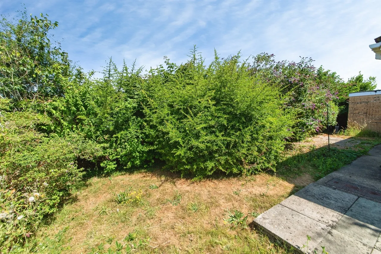 Saxon Close, Spalding, PE12, photo 16