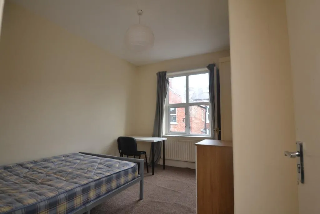 Latchmere Road, Fallowfield, M14, photo 5