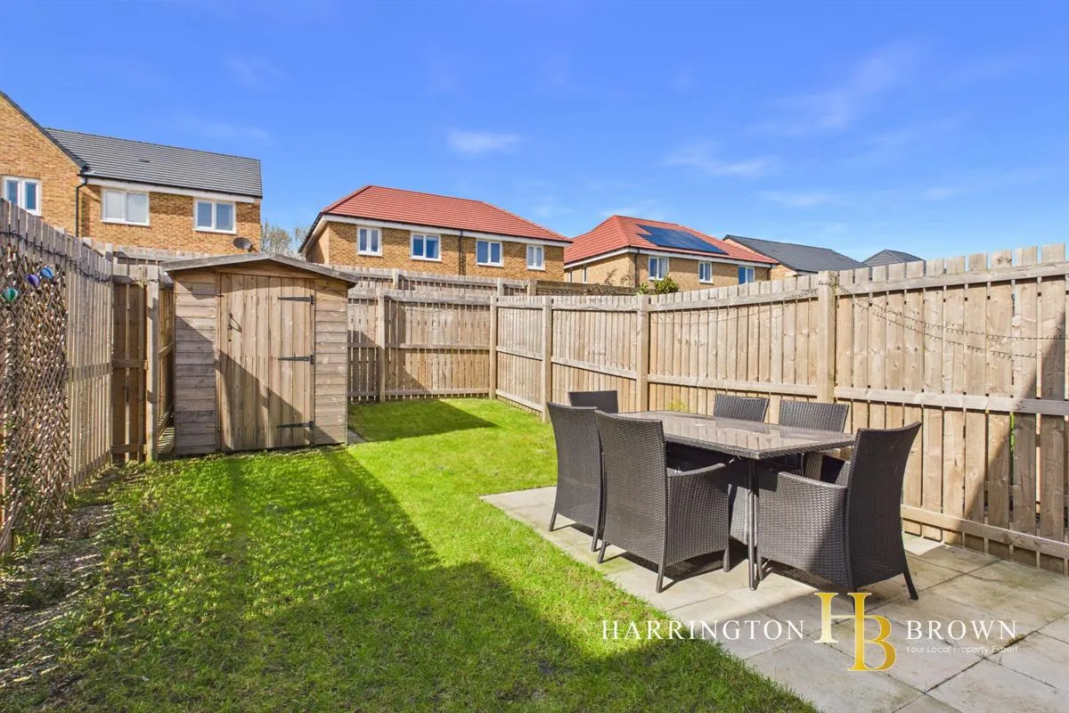 Larch Way, High Hold, Chester le Street, photo 3