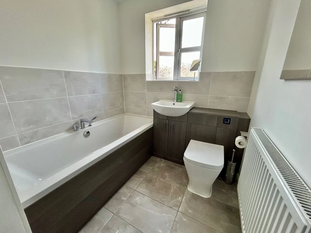 Pencarrow Close, Manchester, photo 13