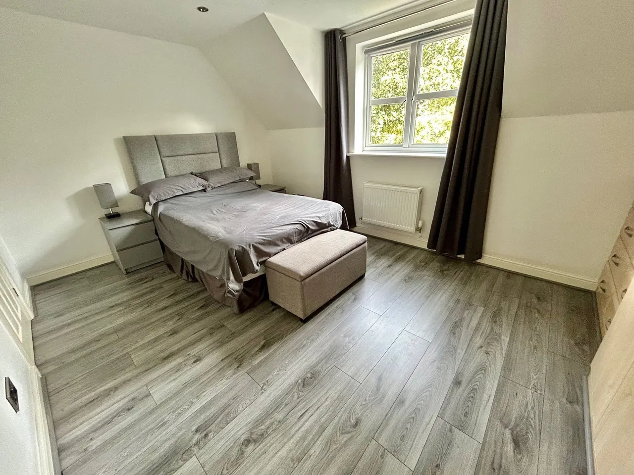 Pencarrow Close, Manchester, photo 11