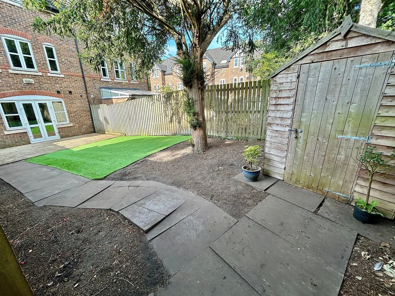 Pencarrow Close, Manchester, photo 6
