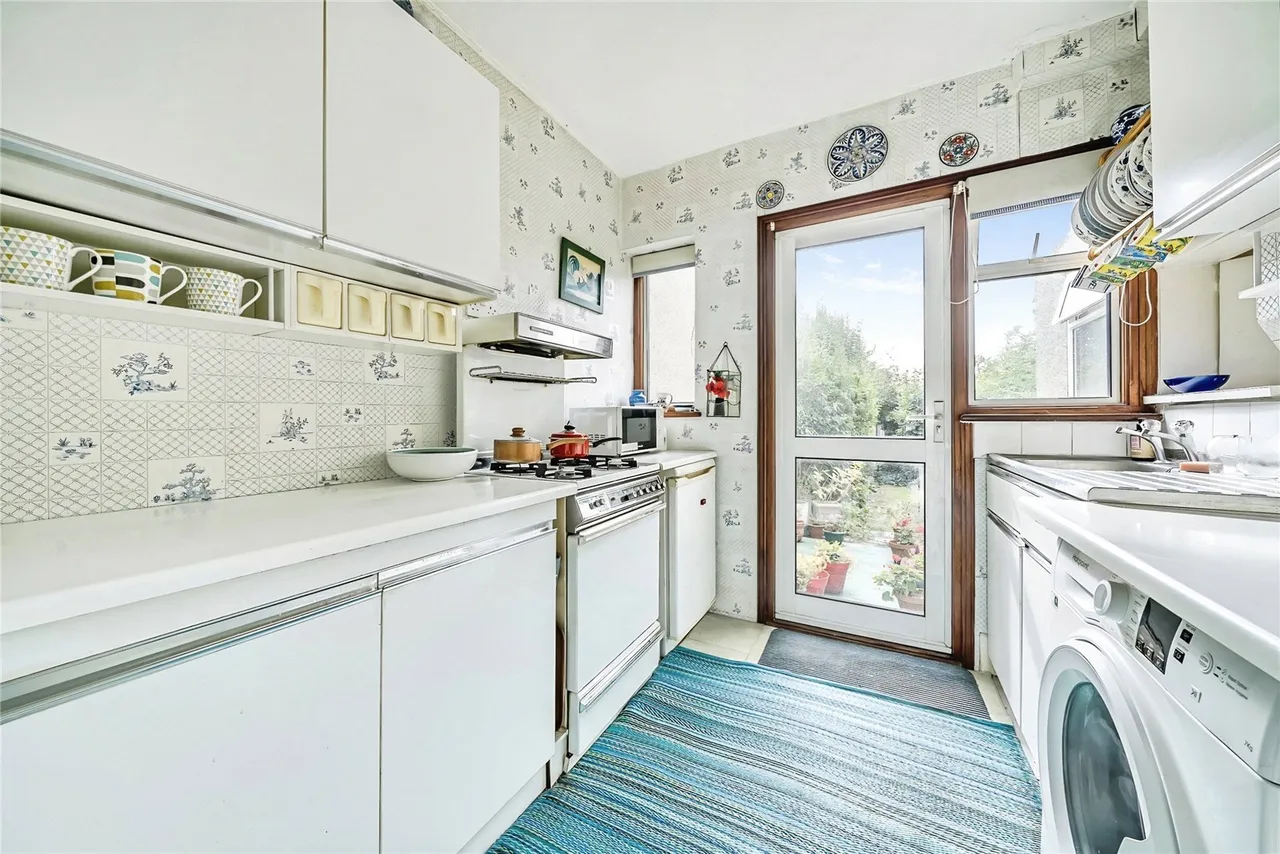Powys Close, DA7, photo 11