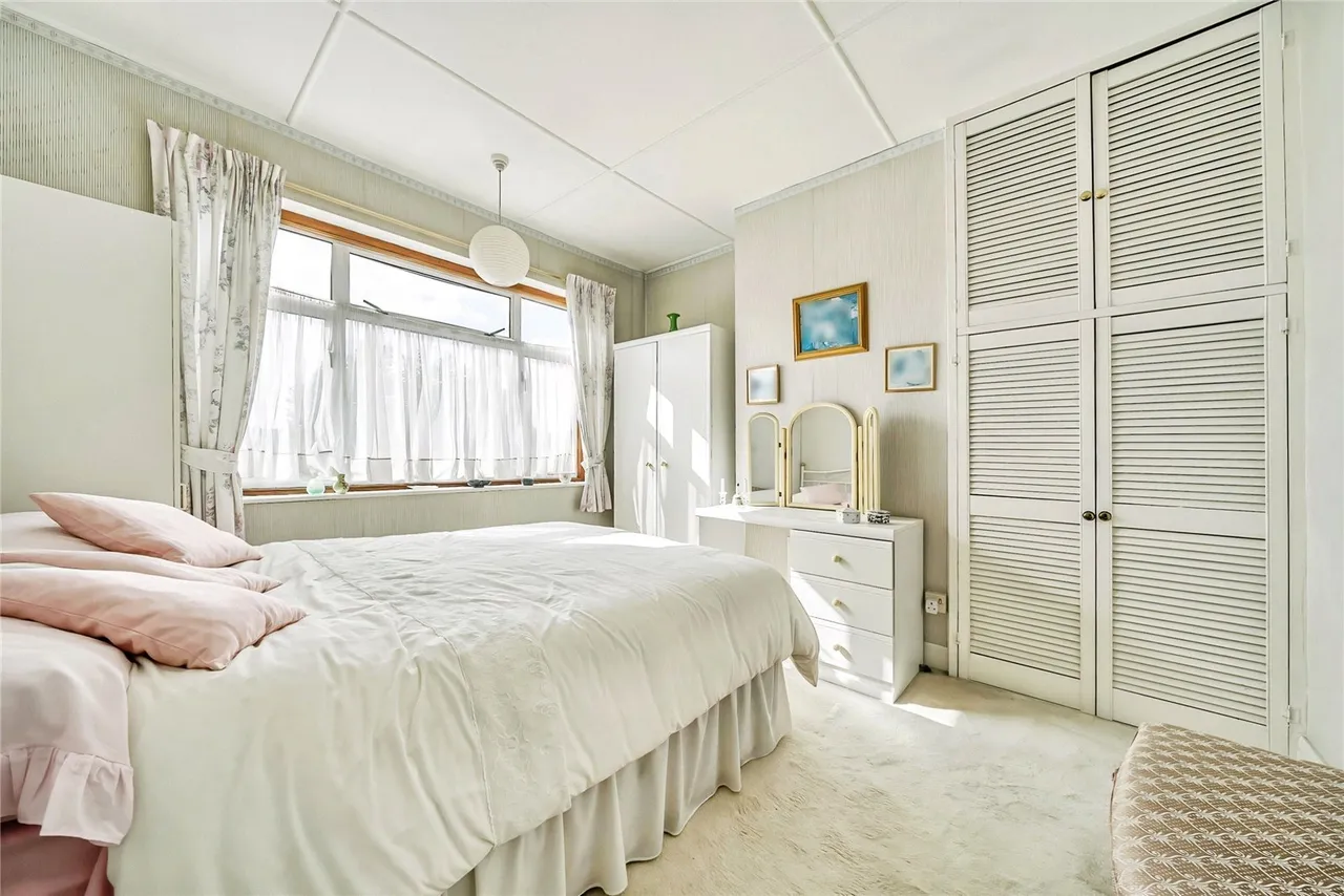 Powys Close, DA7, photo 14
