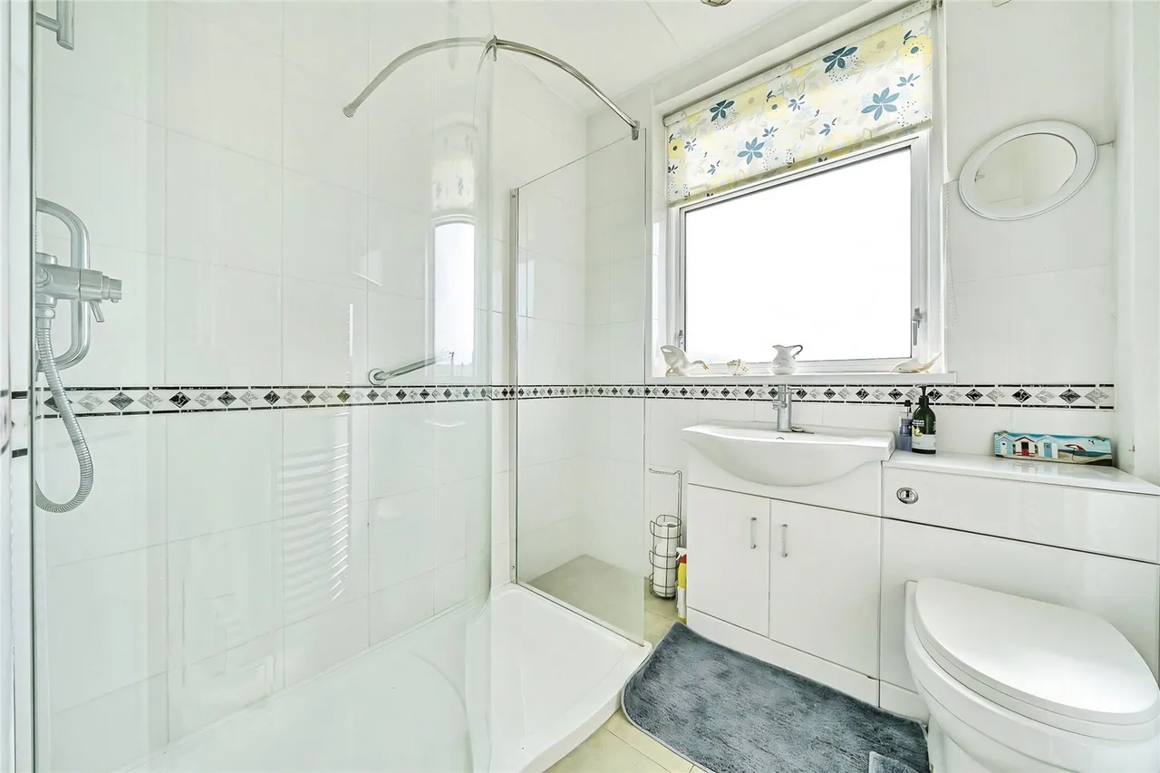 Powys Close, DA7, photo 9