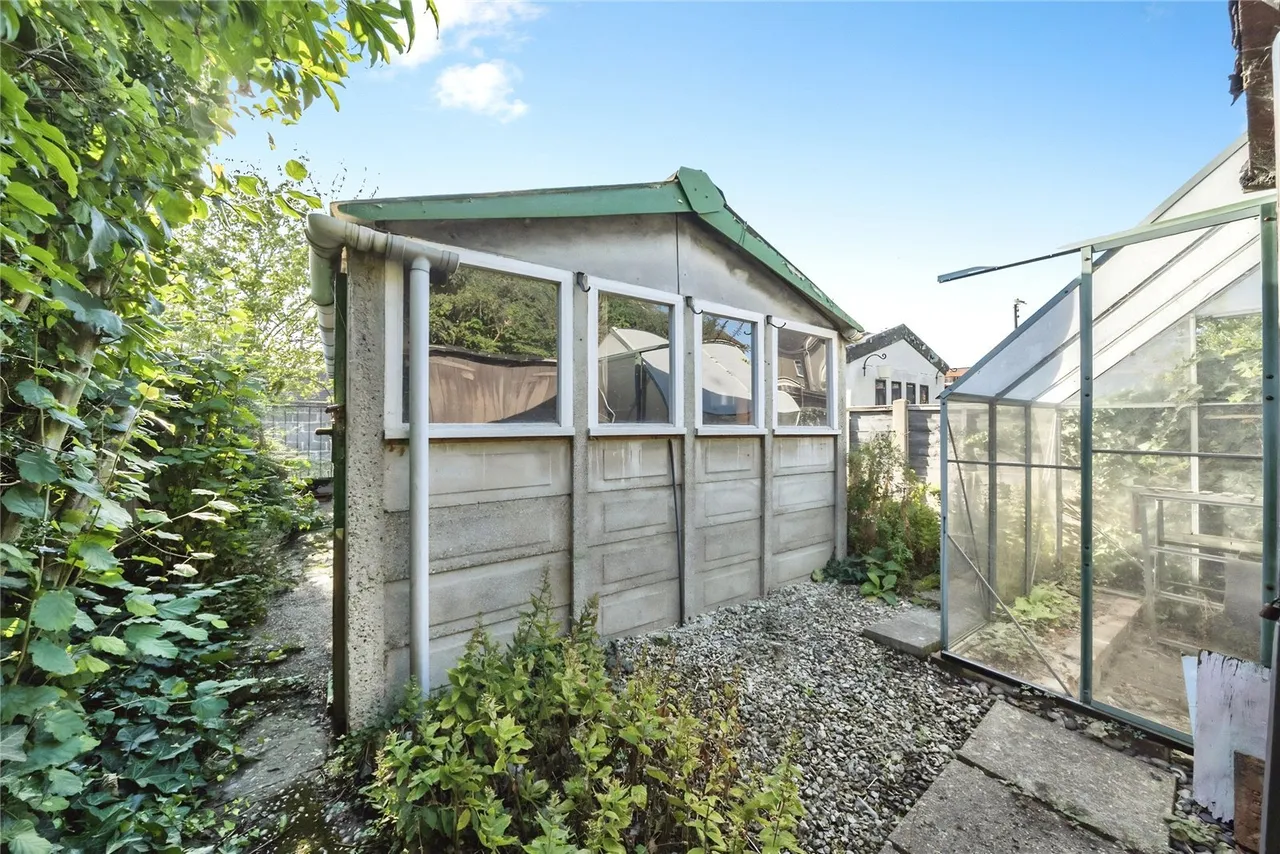 Powys Close, DA7, photo 10