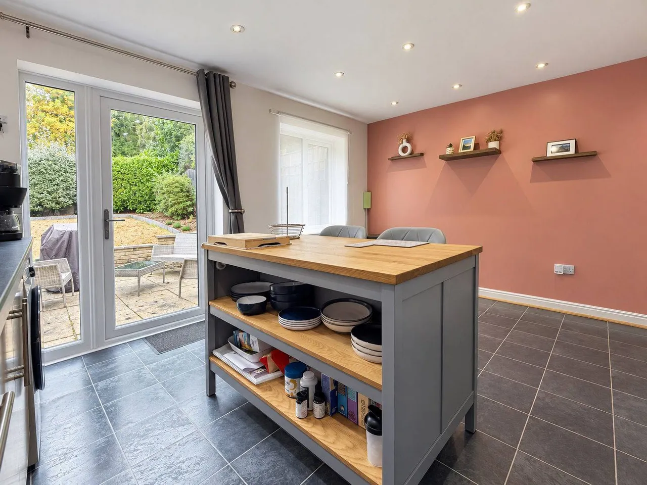 Hawkridge, Northampton, NN4 9YP, photo 10