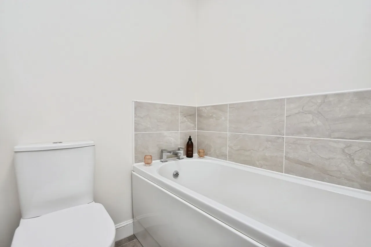 Cornmill Crescent, Boroughbridge, North Yorkshire, YO51, photo 17