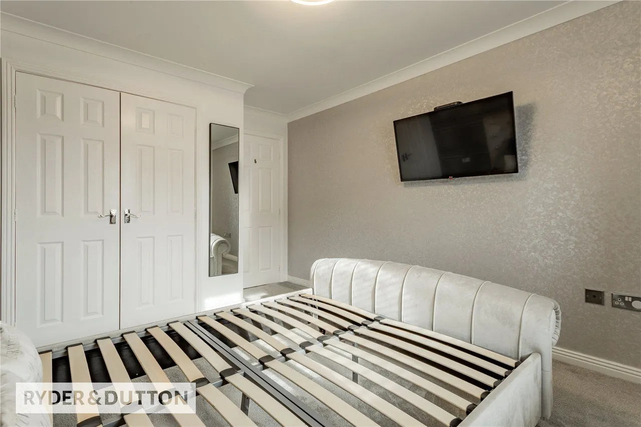 Hendon Grove, Heywood, OL10, photo 19