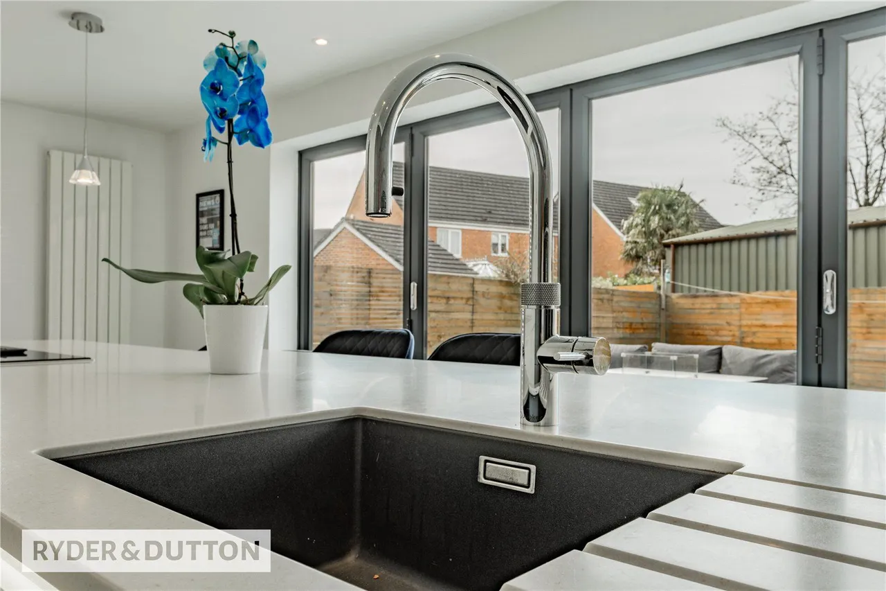 Hendon Grove, Heywood, OL10, photo 10