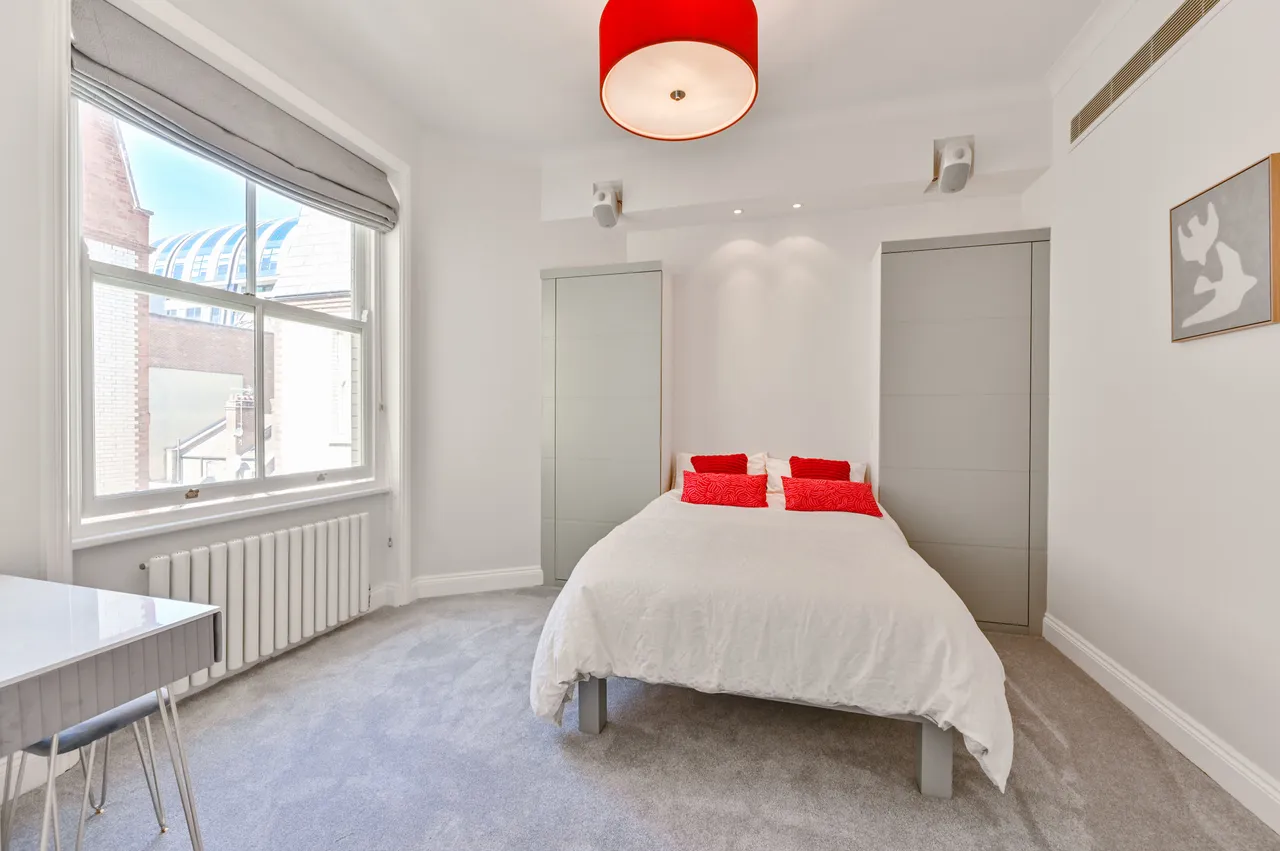 Flat 3, 28 North Audley Street, London, photo 7