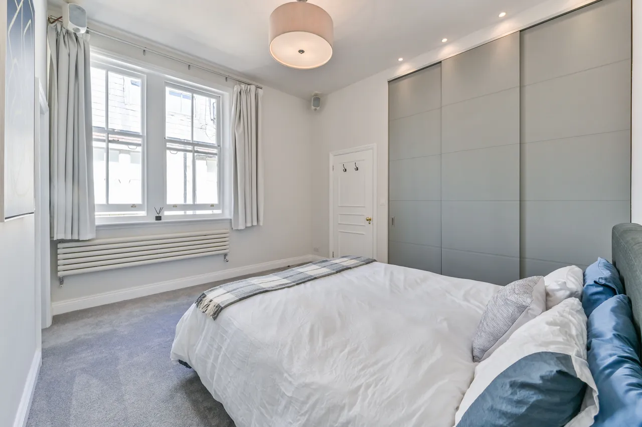 Flat 3, 28 North Audley Street, London, photo 6