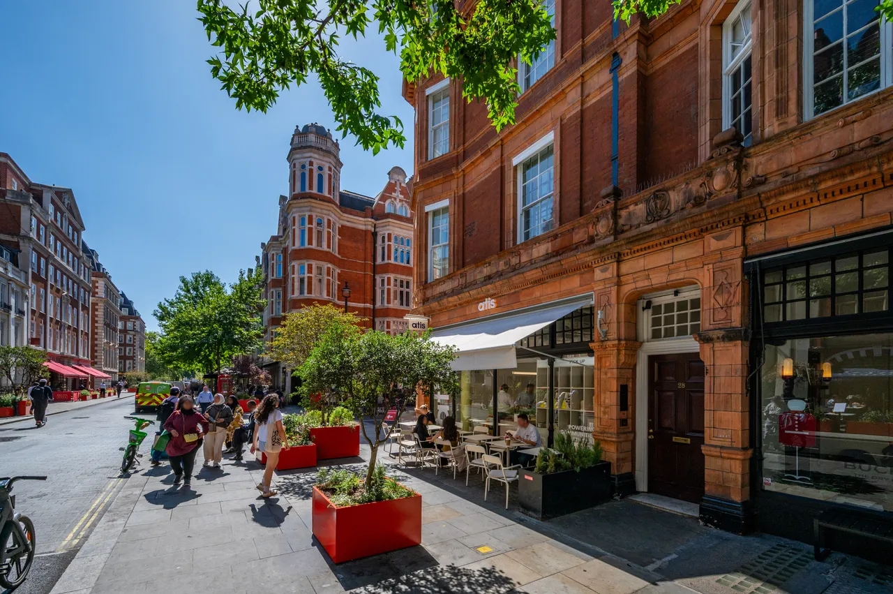 Flat 3, 28 North Audley Street, London, photo 8