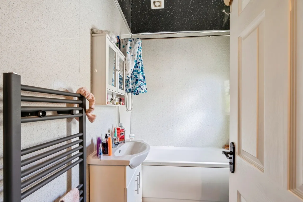 Sussex Street, Nelson, BB9, photo 15