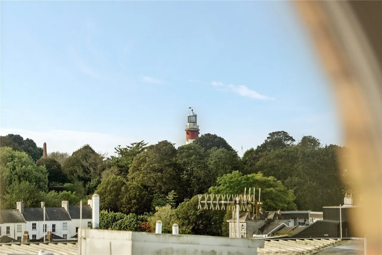 Regent Street, Plymouth, PL4, photo 23