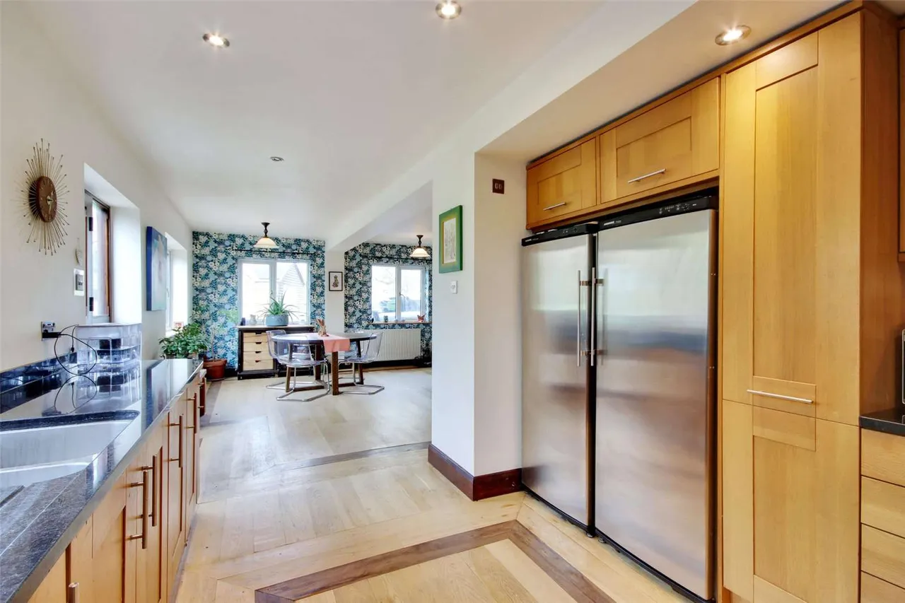Riding Lane, Hildenborough, Tonbridge, Kent, TN11 9LL, photo 10