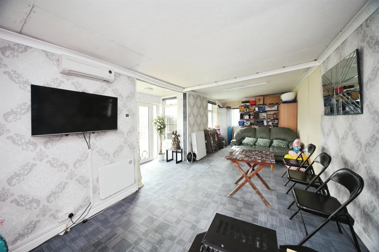 Toddington Road, Luton, LU4, photo 14
