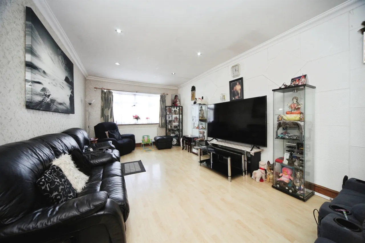 Toddington Road, Luton, LU4, photo 3