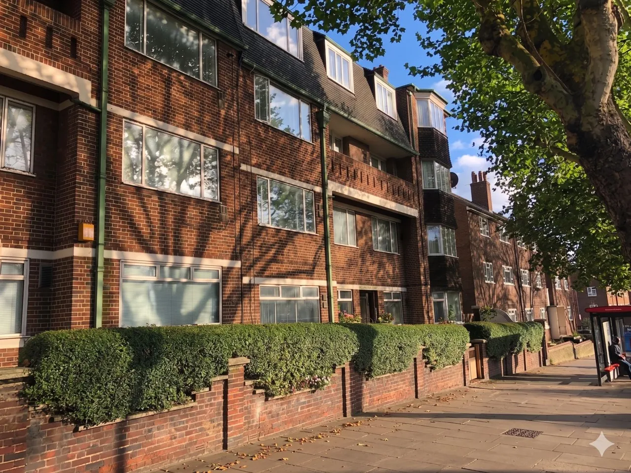 Streatham High Road, London, SW16, photo 9