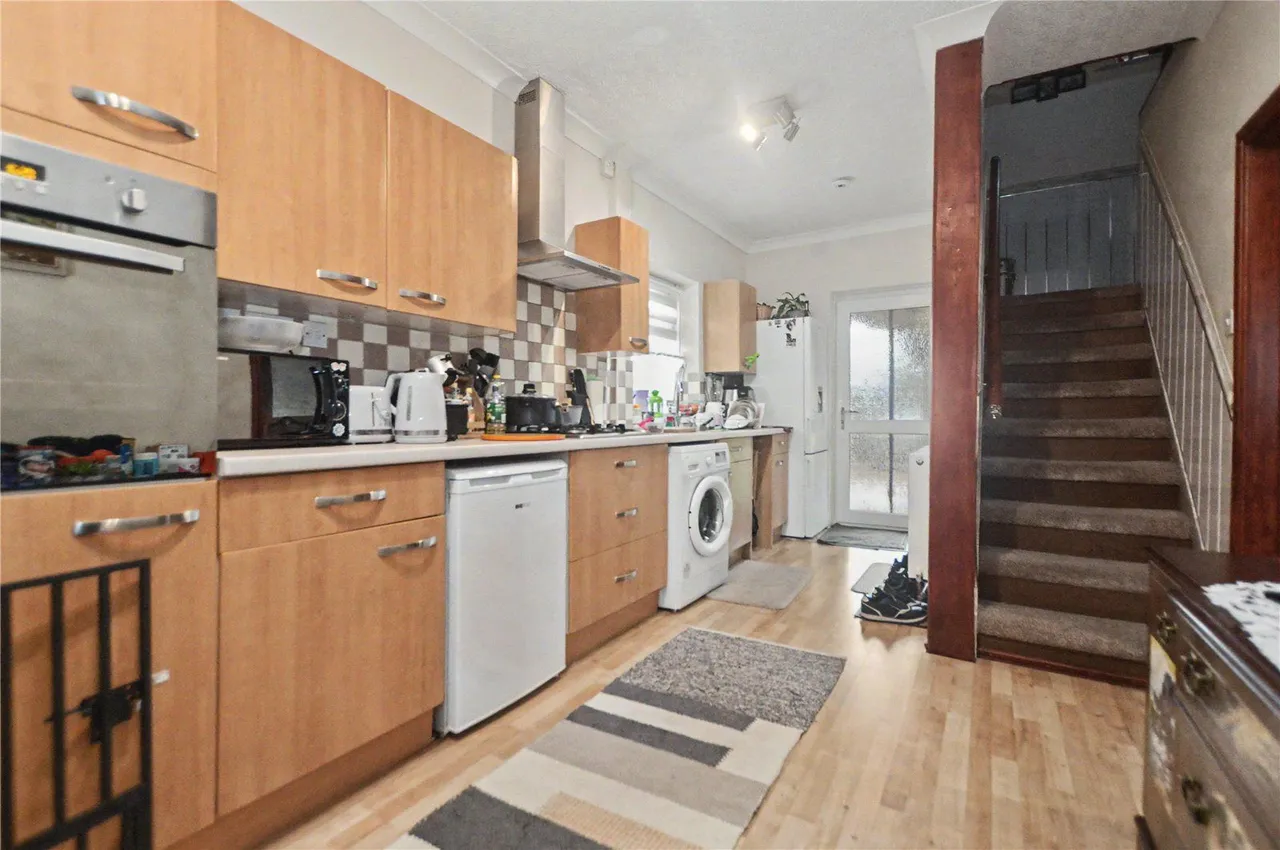 Temple Avenue, Rothwell, LS26, photo 3
