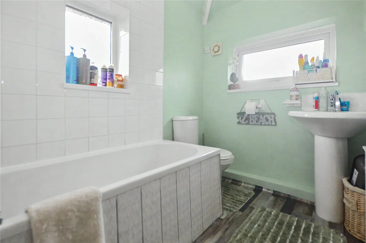 Temple Avenue, Rothwell, LS26, photo 10