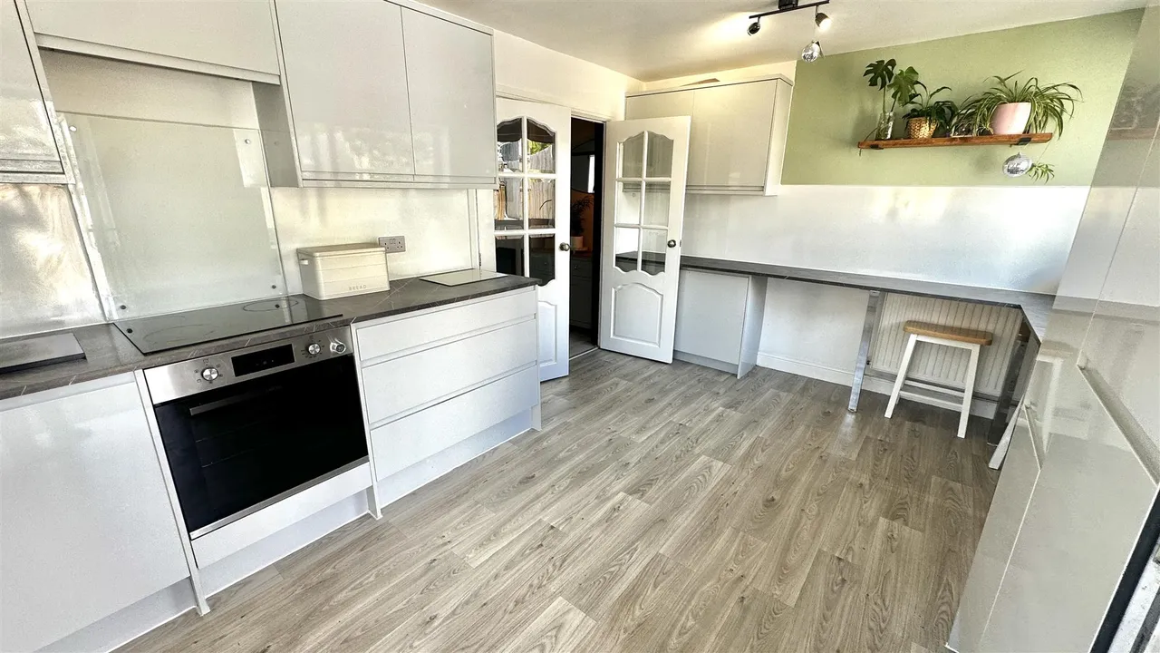 Hallane Road, St. Austell, photo 5