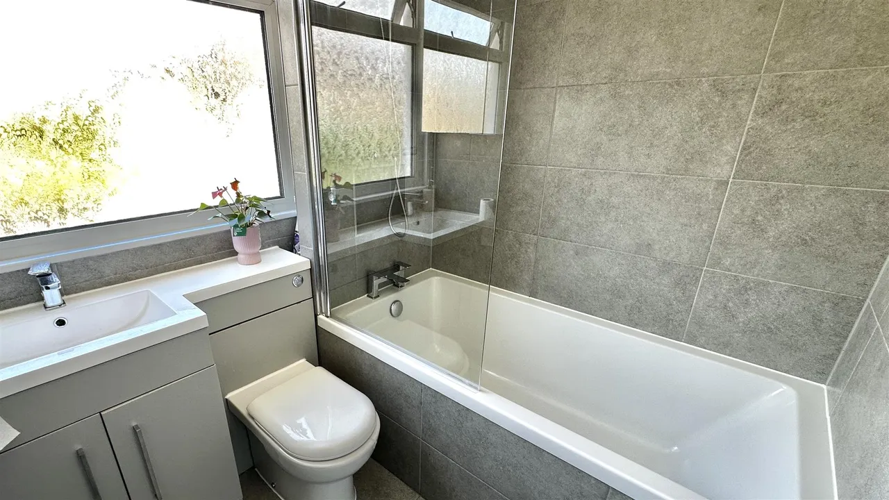 Hallane Road, St. Austell, photo 11