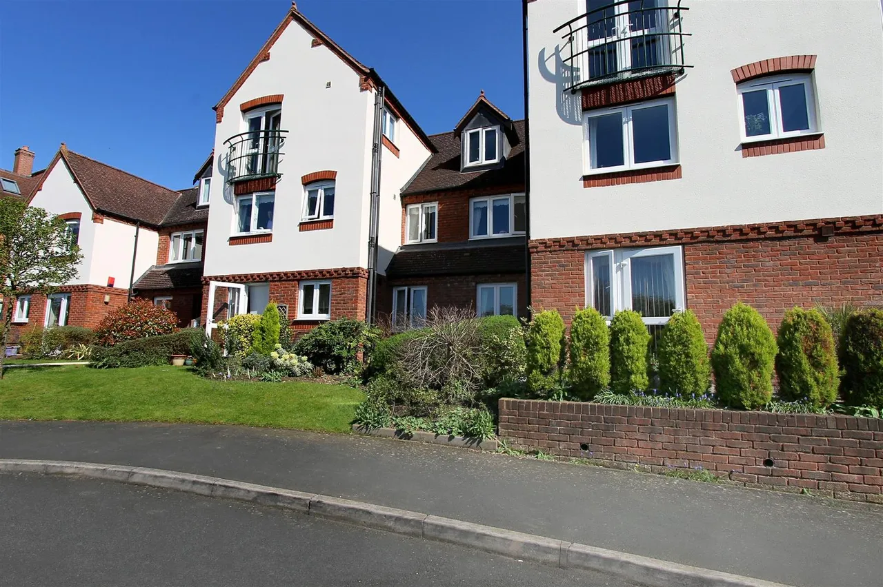 Worcester Road, HAGLEY, Hagley Stourbridge, photo 10