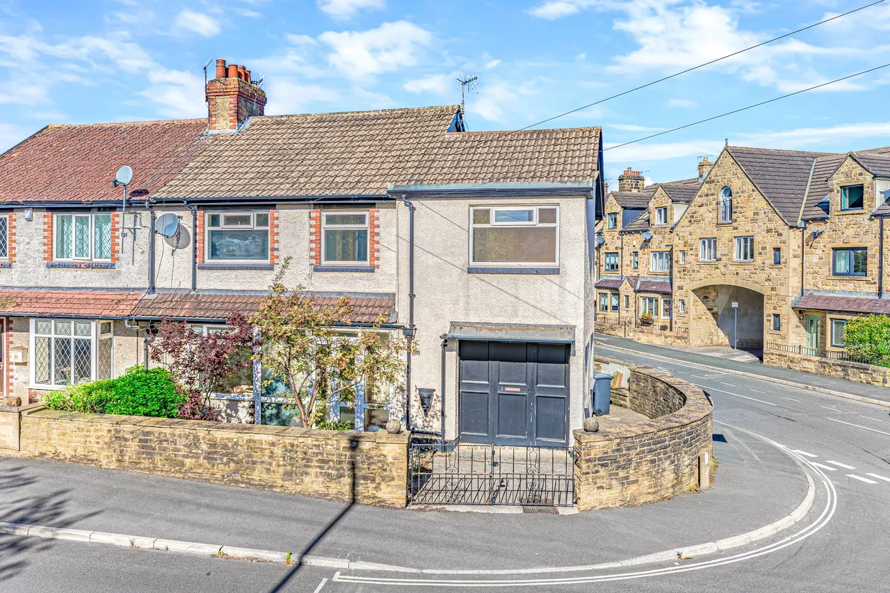4 bed house for sale, Mayfield Road, Ilkley, LS29
