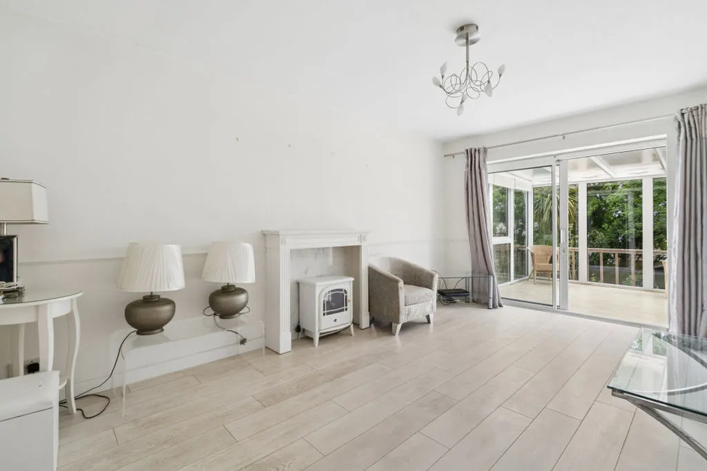 Highwoods Drive, Marlow Bottom SL7 3PY, photo 2