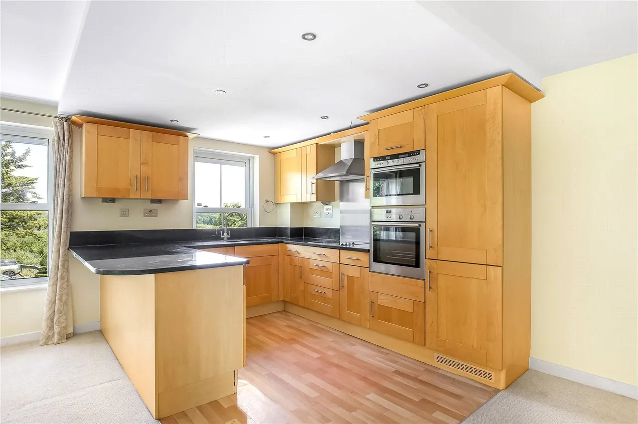 Shawford Road, Shawford, SO21, photo 4