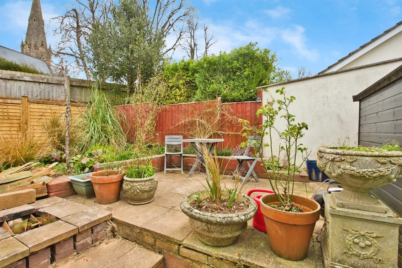 Woodbury Close, Wells, BA5, photo 4